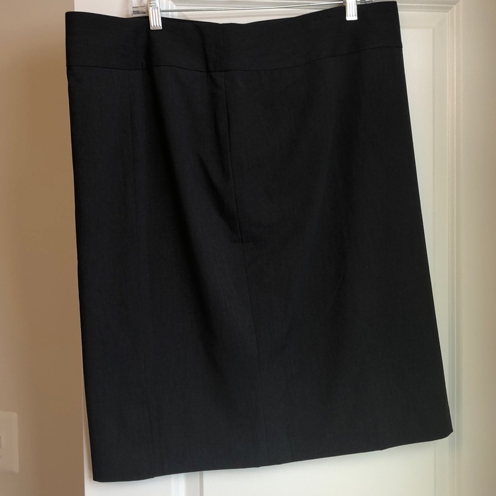 Grey skirt